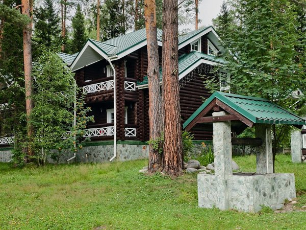 Discover the Top UK Campsites for Immersive Local Arts and Crafts Workshops